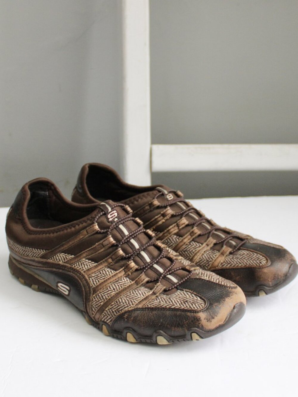 Skechers Y2K Bikers Spin Off Slip-On Sneakers Elastic Bungee Laces Brown Size 9